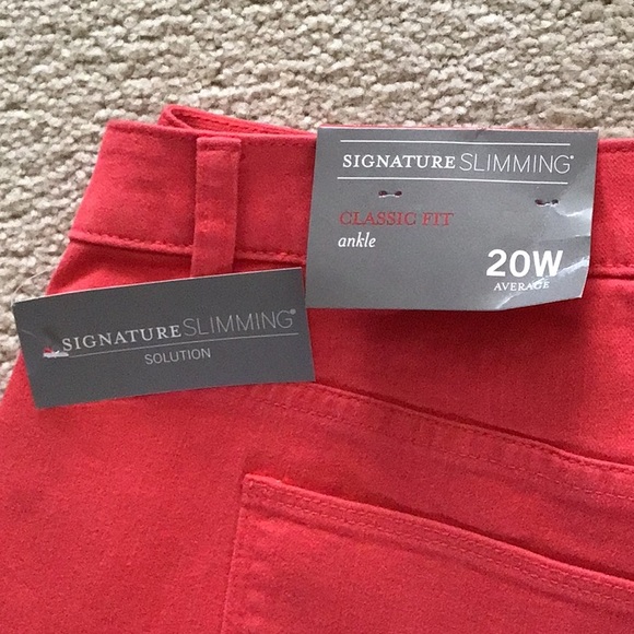 NWT CJ Banks Signature slimming Classic Fit - Picture 2 of 4